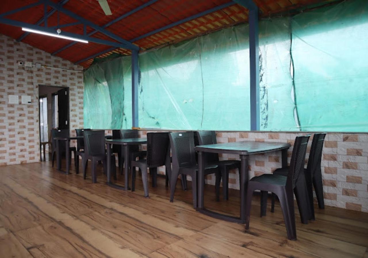 Sea King Beach Resort Ganpatipule Eksteriør billede