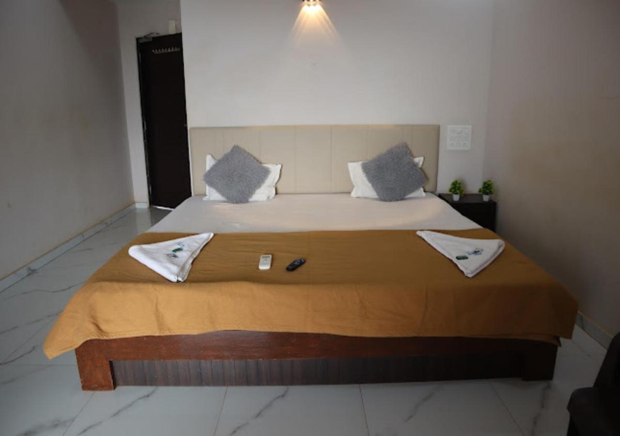 Sea King Beach Resort Ganpatipule Eksteriør billede