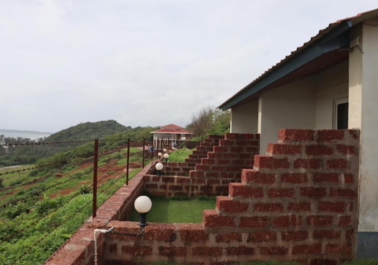 Sea King Beach Resort Ganpatipule Eksteriør billede